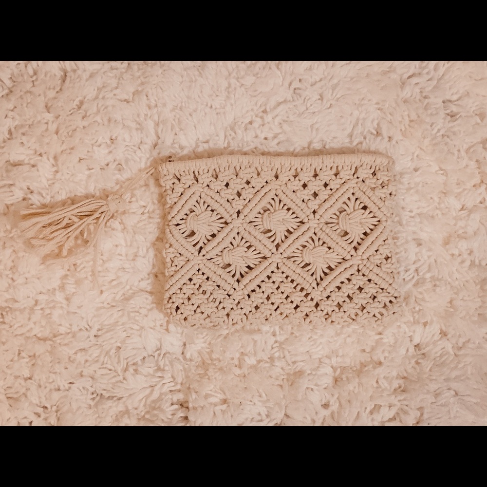 Macrame wristlet